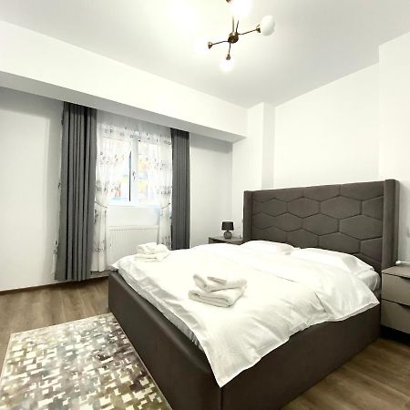 Moonrise Apartment Brasov Luaran gambar
