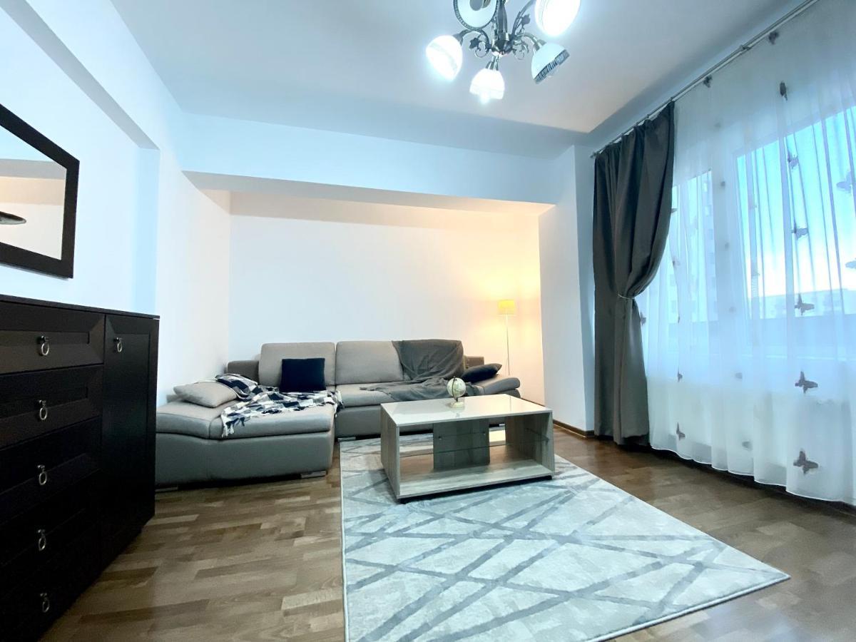 Moonrise Apartment Brasov Luaran gambar
